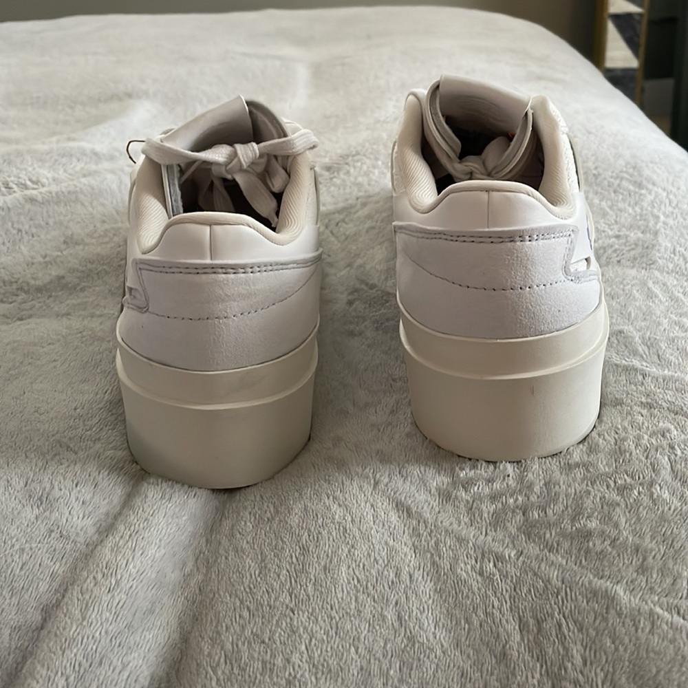 Adidas - Picture 2 of 4